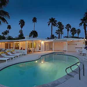  Holiday home Shooting Star Permit# 3210