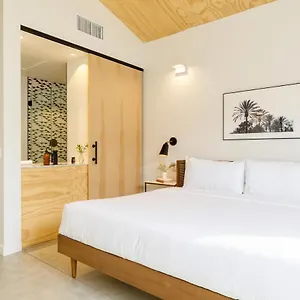 Hotel Blackhaus B10 By Avantstay Modern Pool