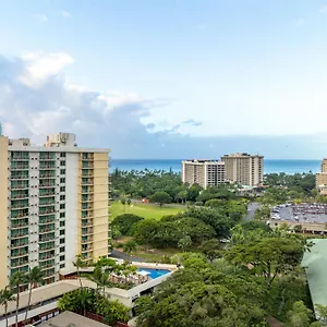 Luana Waikiki & USA
